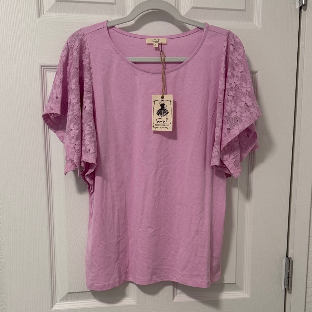 NWT Easel Lavender Lace Sleeve Blouse